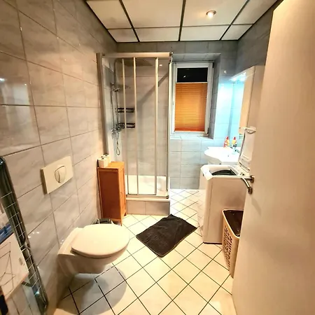 Seyfarthrooms - Monteurwohnung 8 - Zentrale Lage, Gute Anbindung, Voll Ausgestattet